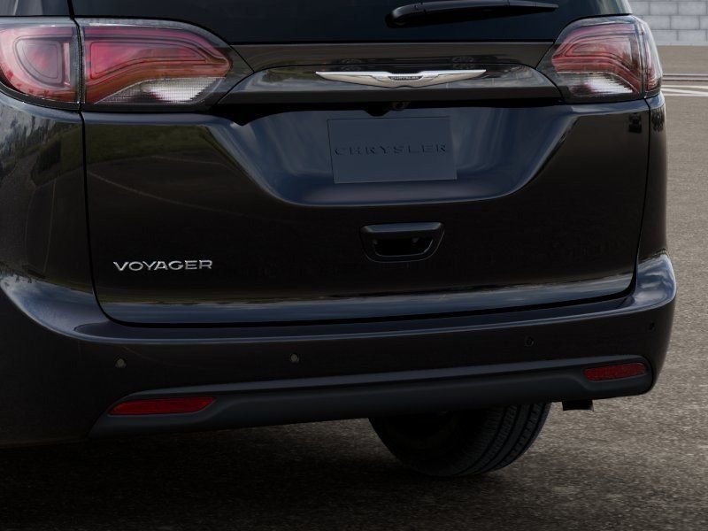 2026 Chrysler Voyager LX - Photo 13