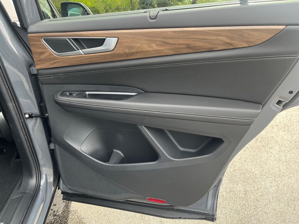 New 2026 Gray Volkswagen 2.0T SE w/Technology image 23