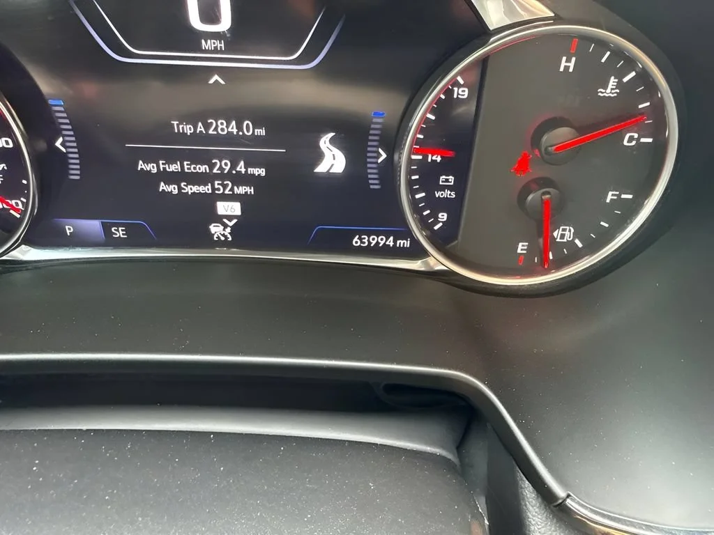 Used 2022 Iridescent Pearl Tricoat Chevrolet RS image 27
