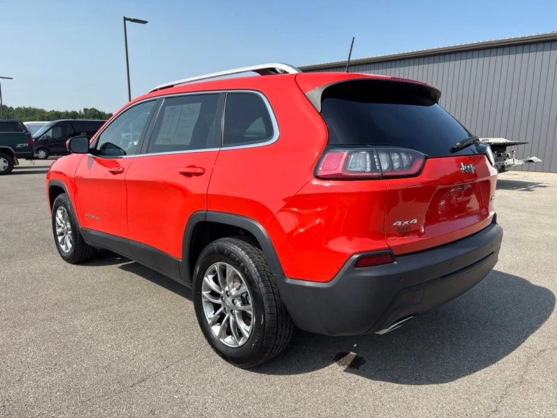 Used 2021 Orange Jeep Latitude Lux image 5