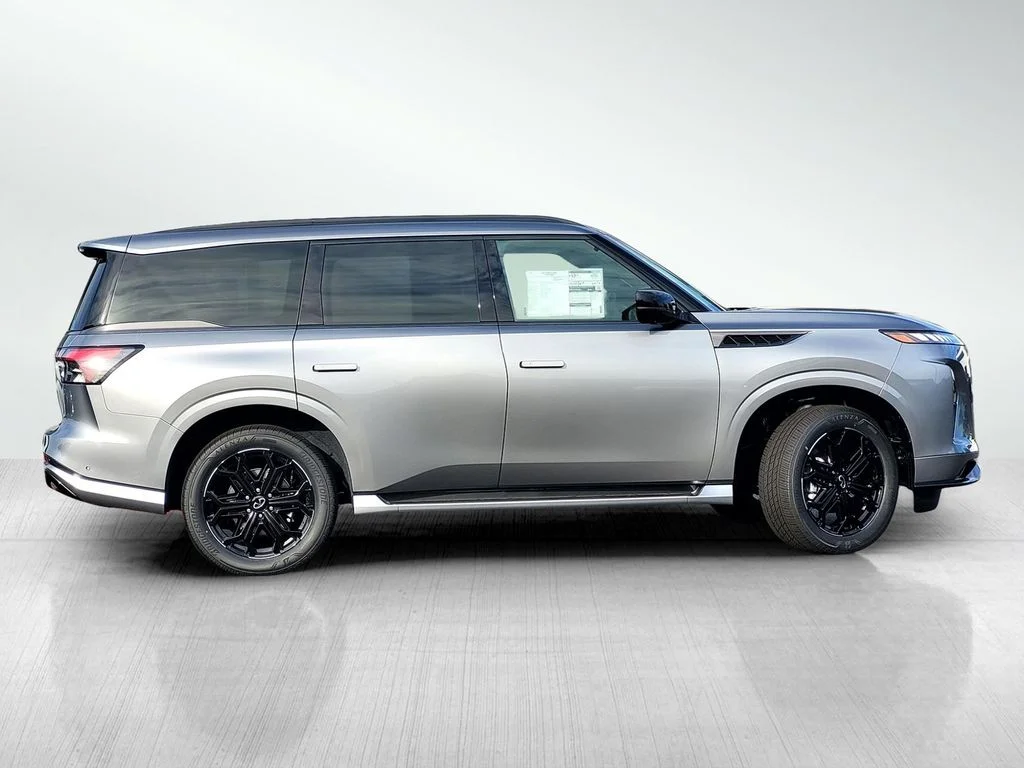 New 2027 Dynamic Metal INFINITI Sport 4WD image 3
