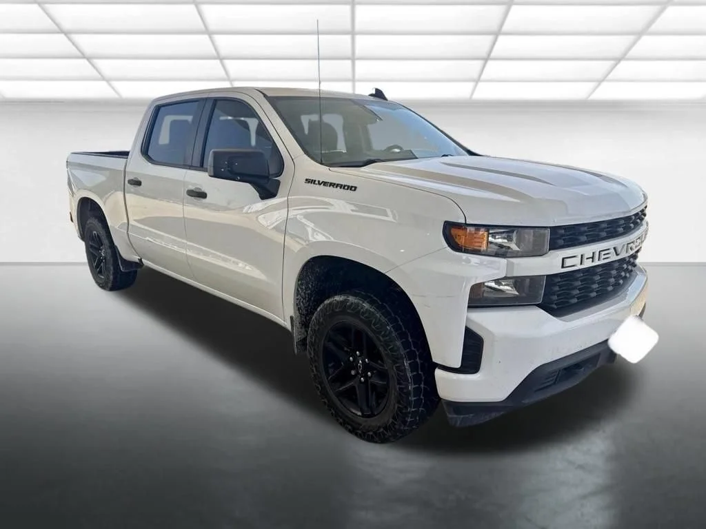 Used 2021 SUMMIT WHITE Chevrolet Custom image 1