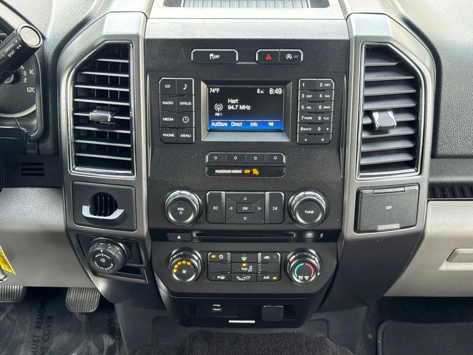 Used 2017 Oxford White Ford XLT image 27