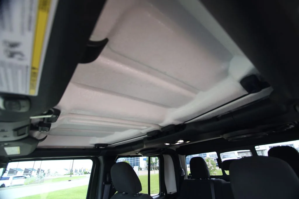 Used 2022 Green Jeep Sport image 14