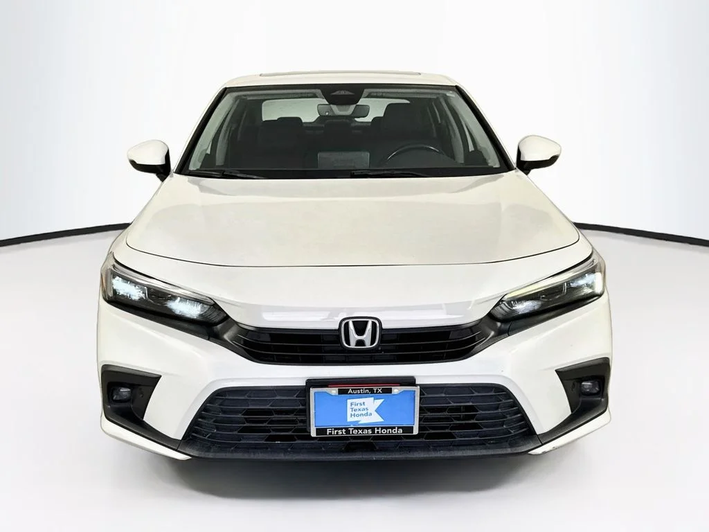 Certified Used 2022 Platinum White Pearl Honda Touring image 2
