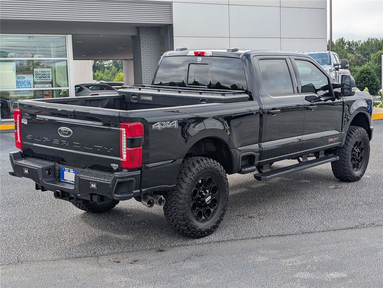 New 2026 AGATE BLACK FORD Lariat image 9