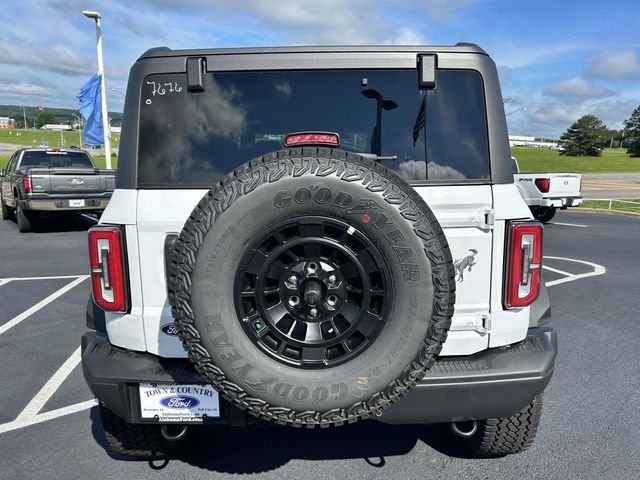 New 2026 Oxford White Ford Badlands image 3