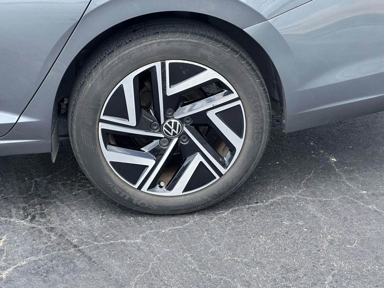 Certified Used 2024 Gray Volkswagen SEL image 8