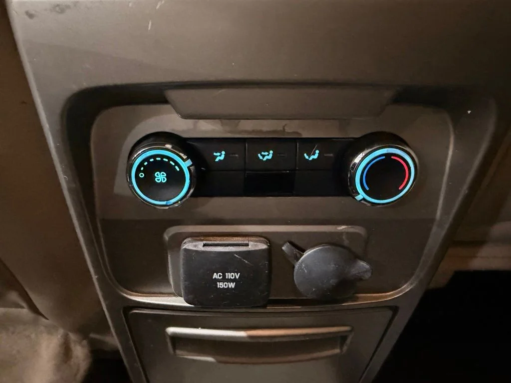 Used 2011 Red Ford SEL image 29