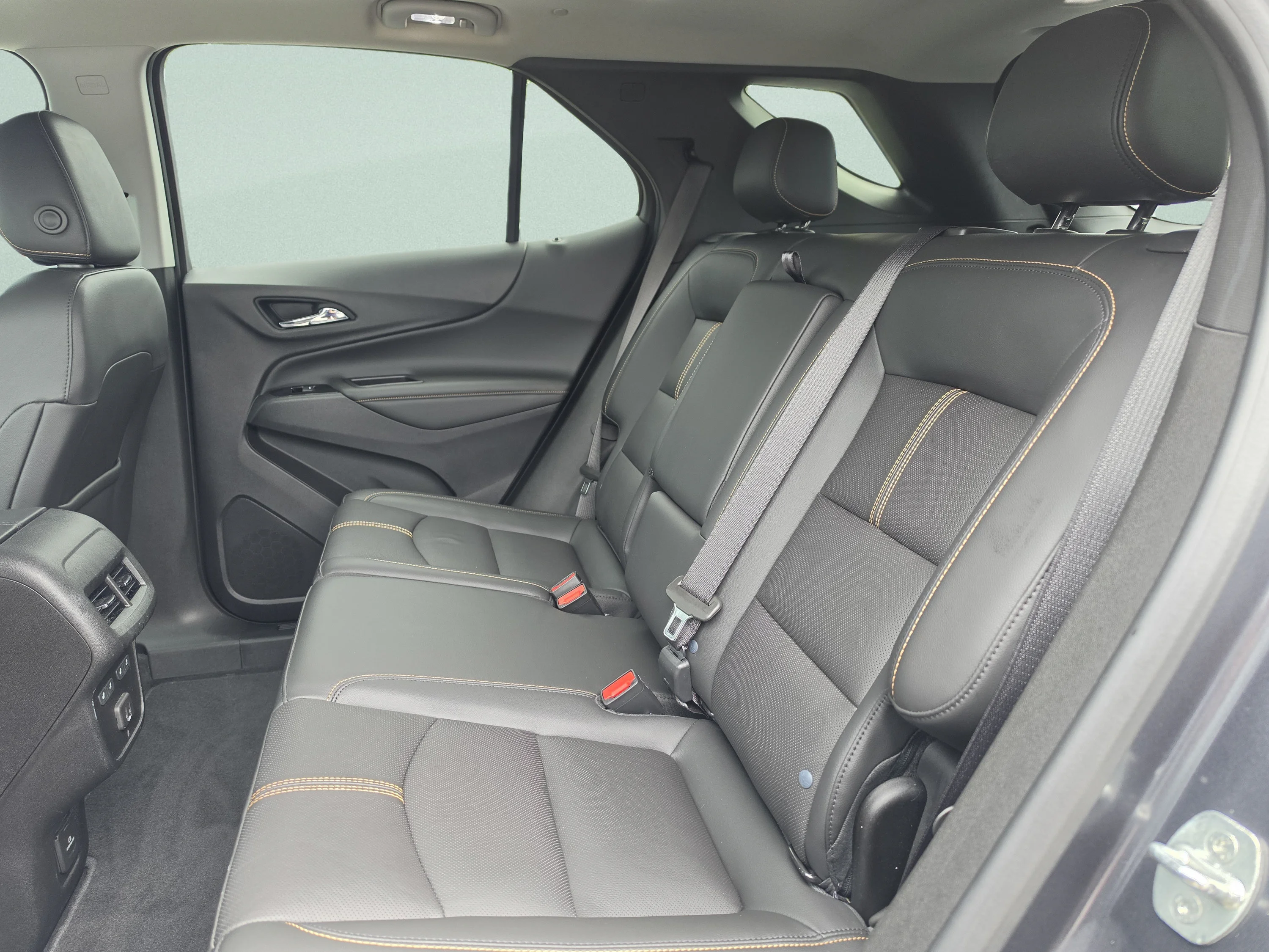 Used 2022 Iron Gray Metallic Chevrolet Premier image 23