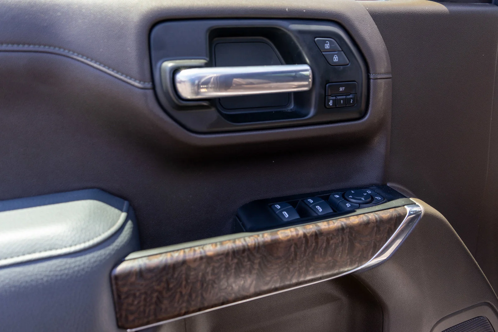 Used 2022 Satin Steel Metallic GMC Denali image 15