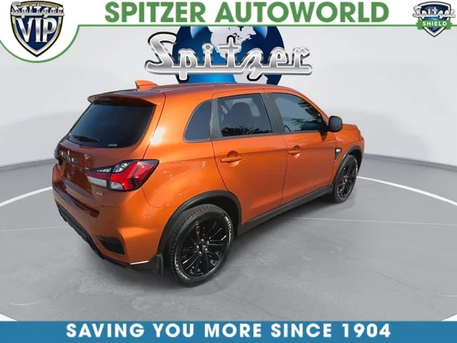 Used 2022  Mitsubishi  image 9