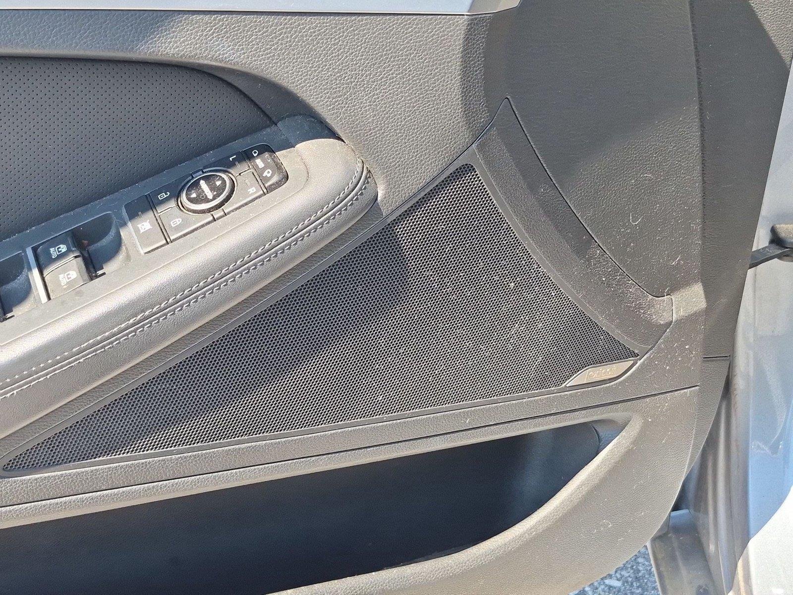 Used 2016 Parisian Gray Hyundai 3.8L image 17