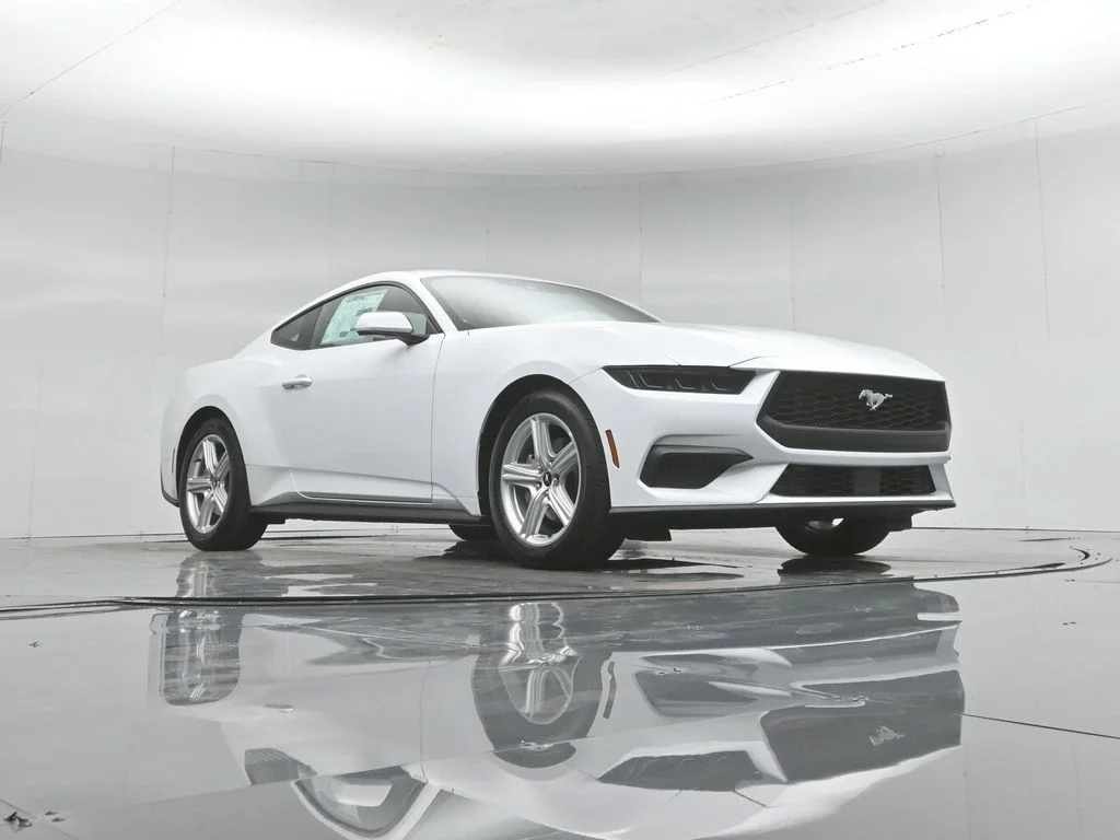 New 2026 Oxford White Ford EcoBoost image 43