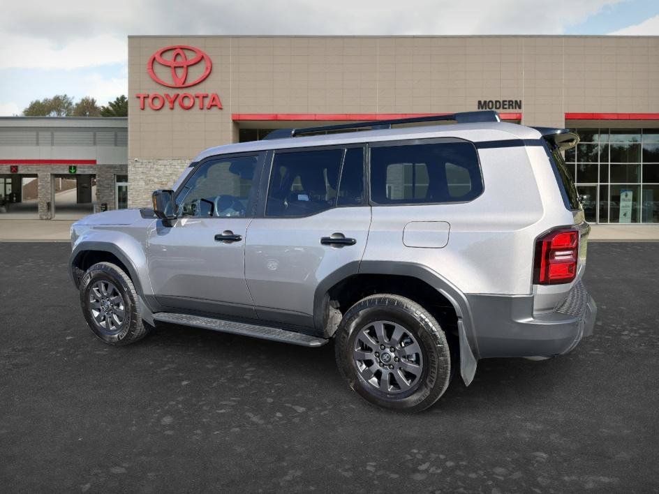 Used 2026 Meteor Shower Toyota Base image 6