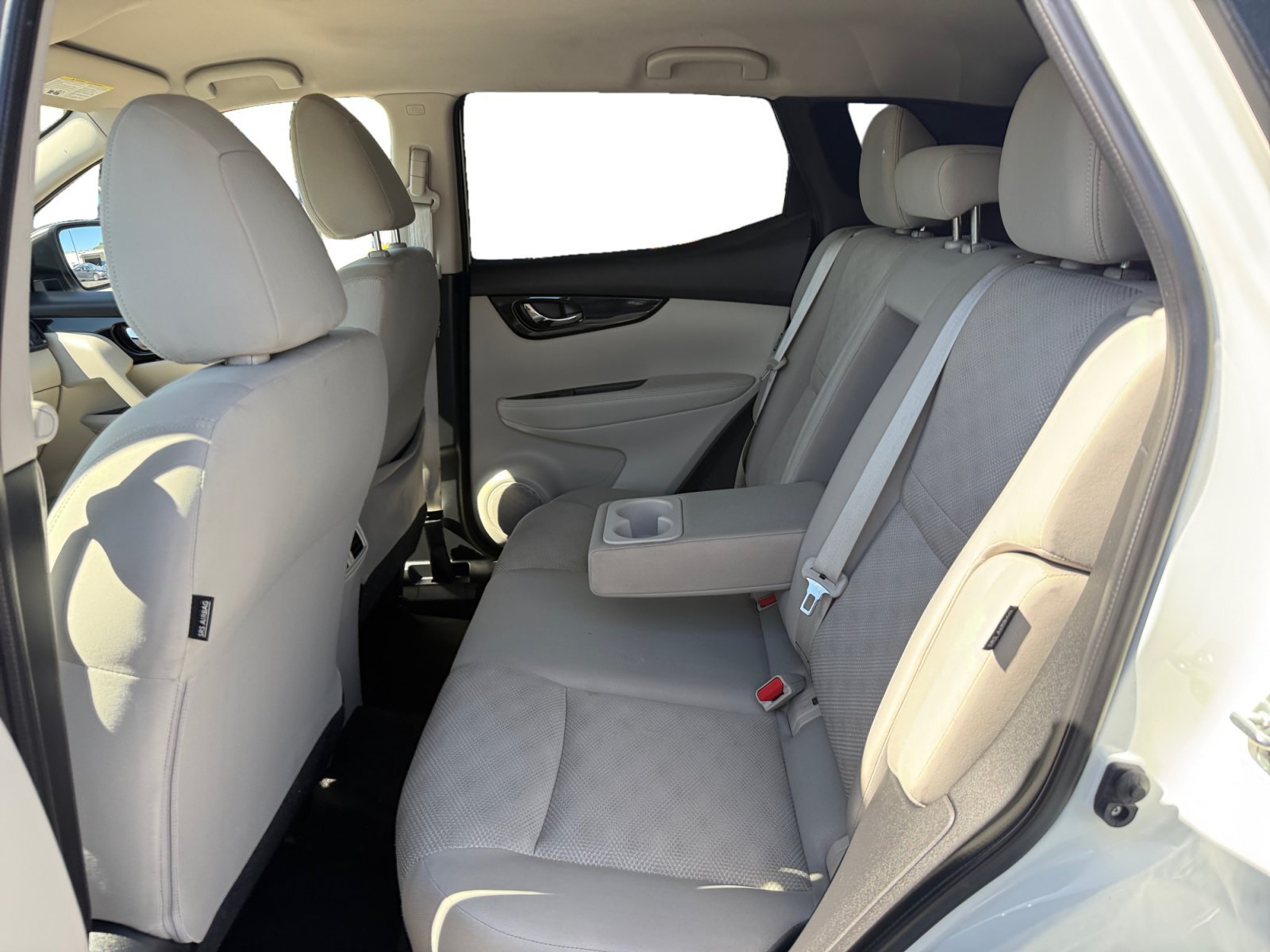 Used 2021 Pearl White Tricoat NISSAN SV image 16