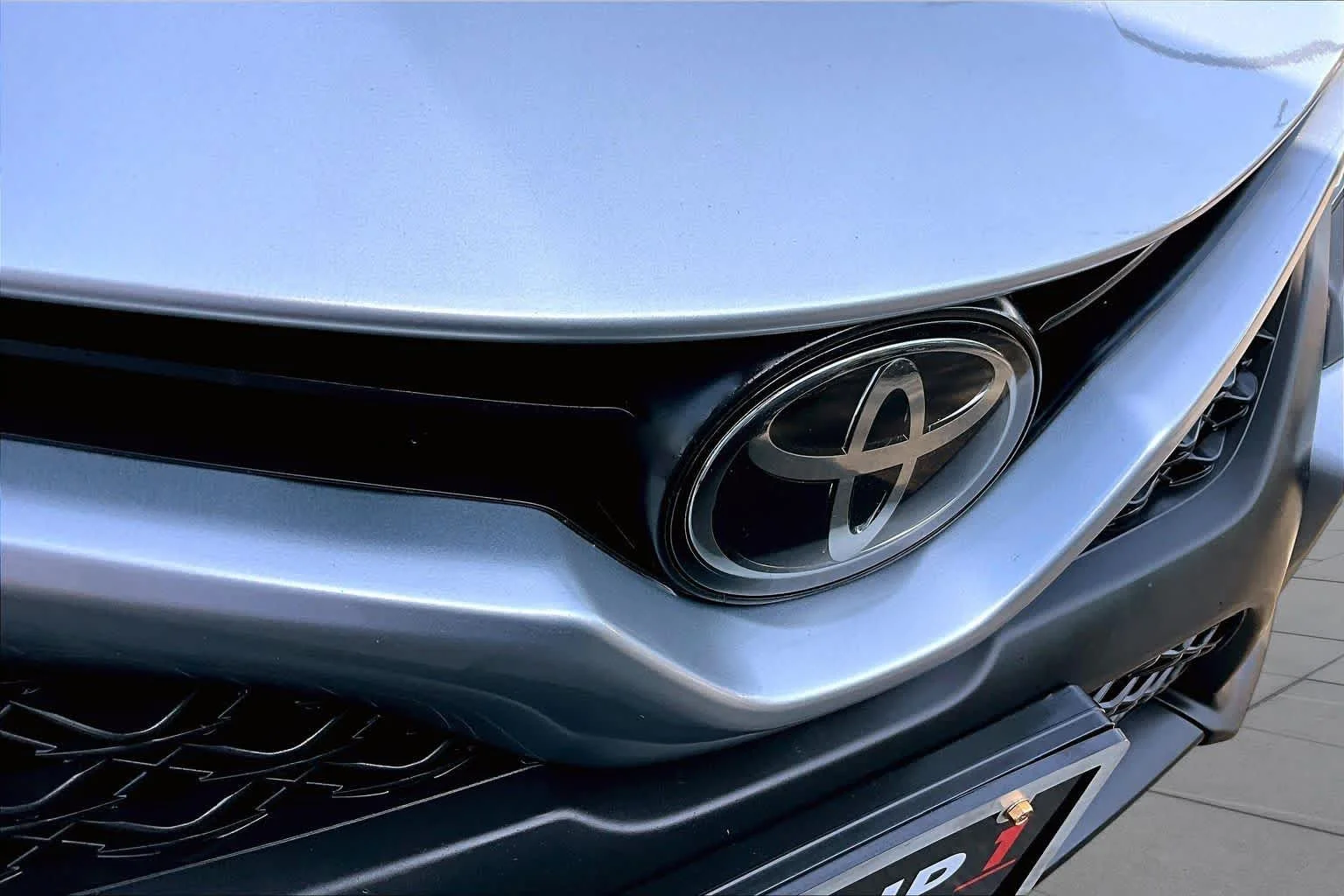 Used 2020 Celestial Silver Metallic Toyota SE image 28