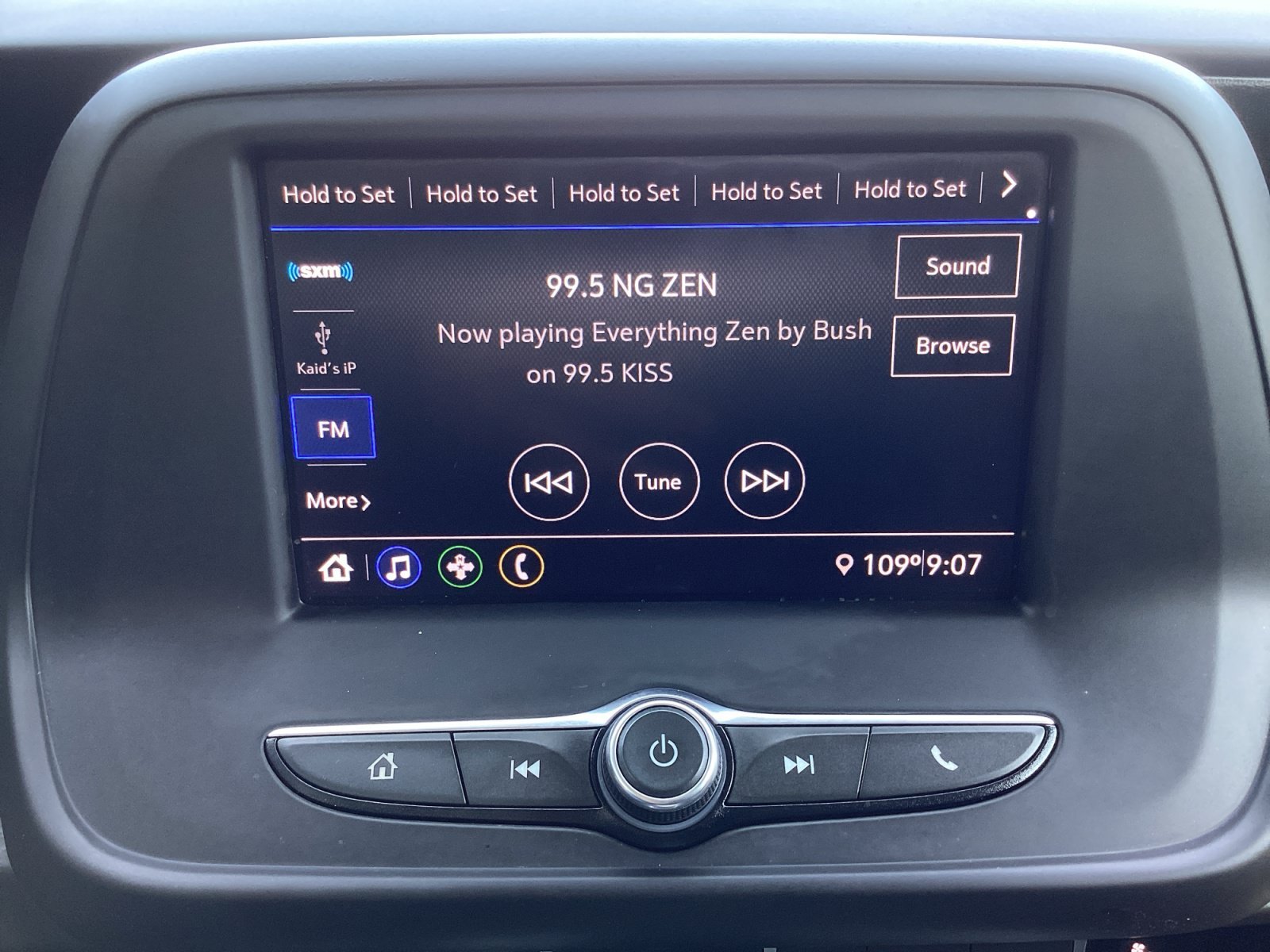 Used 2020 RIVERSIDE BLUE METALLIC Chevrolet 1LT image 18