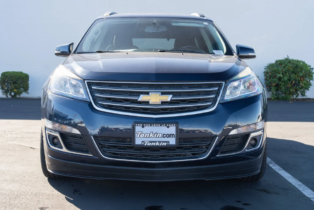 Used 2017 Chevrolet Traverse 1LT with VIN 1GNKVGKD1HJ296727 for sale in Hillsboro, OR