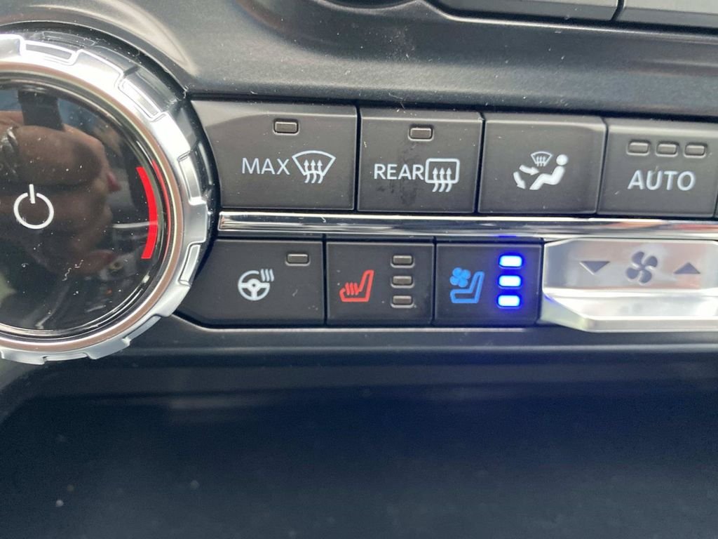 New 2026 Agate Black Metallic Ford Lariat® image 20