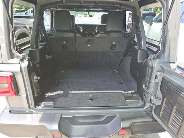Used 2021 Gray Jeep Unlimited Sahara Altitude image 16