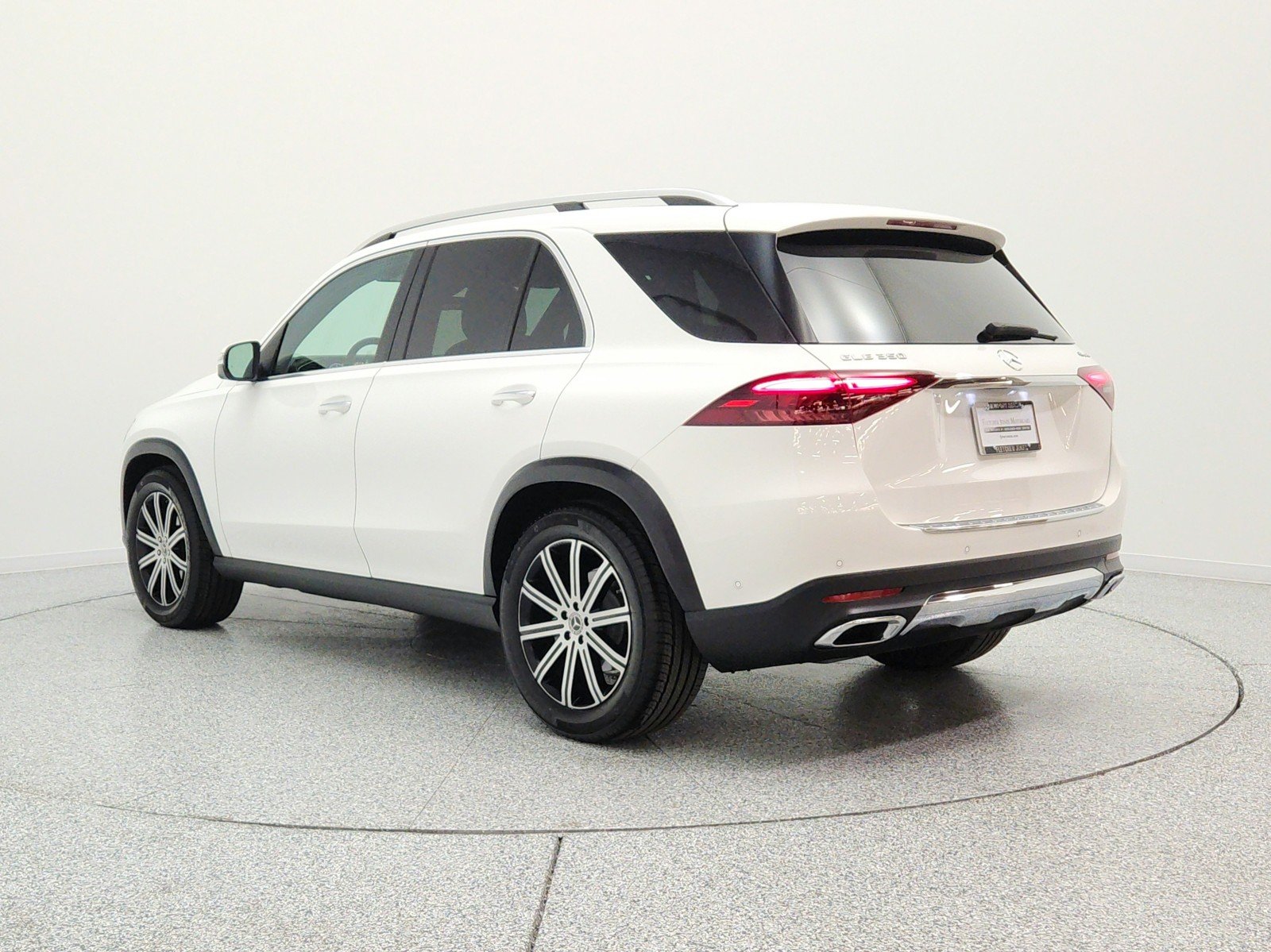 Certified Used 2024 Polar White Mercedes-Benz GLE 350 4MATIC® SUV image 7