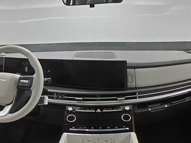 New 2027 Gray Hyundai SEL AWD image 34