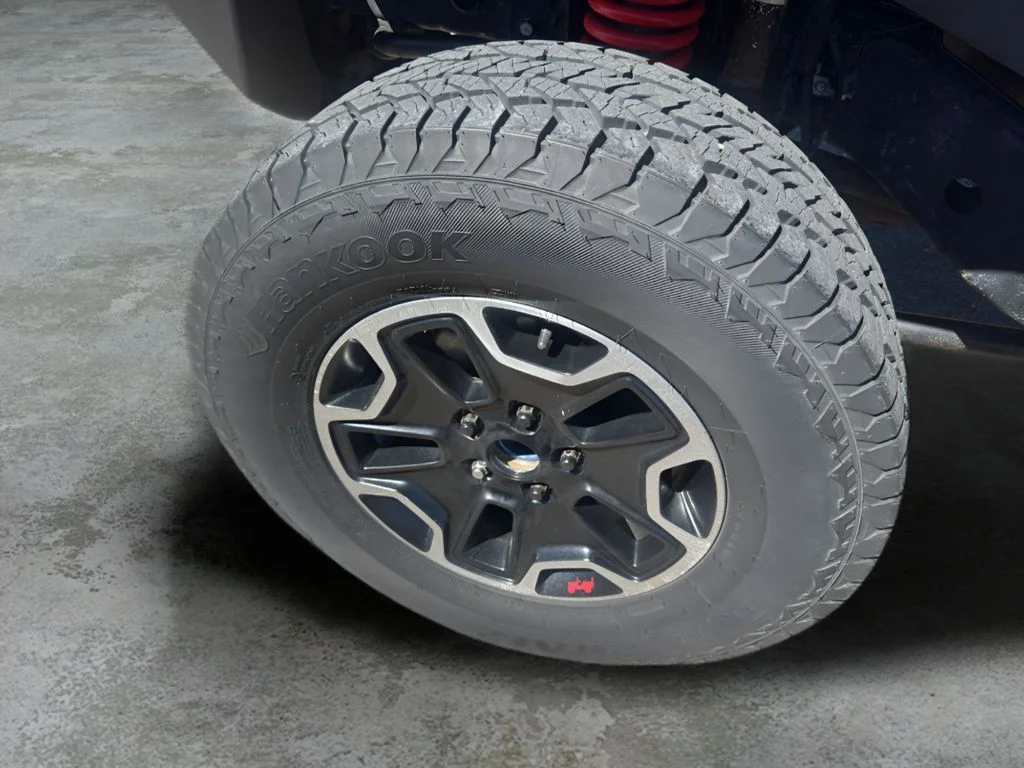 Used 2013  Jeep Rubicon 10th Anniversary image 31