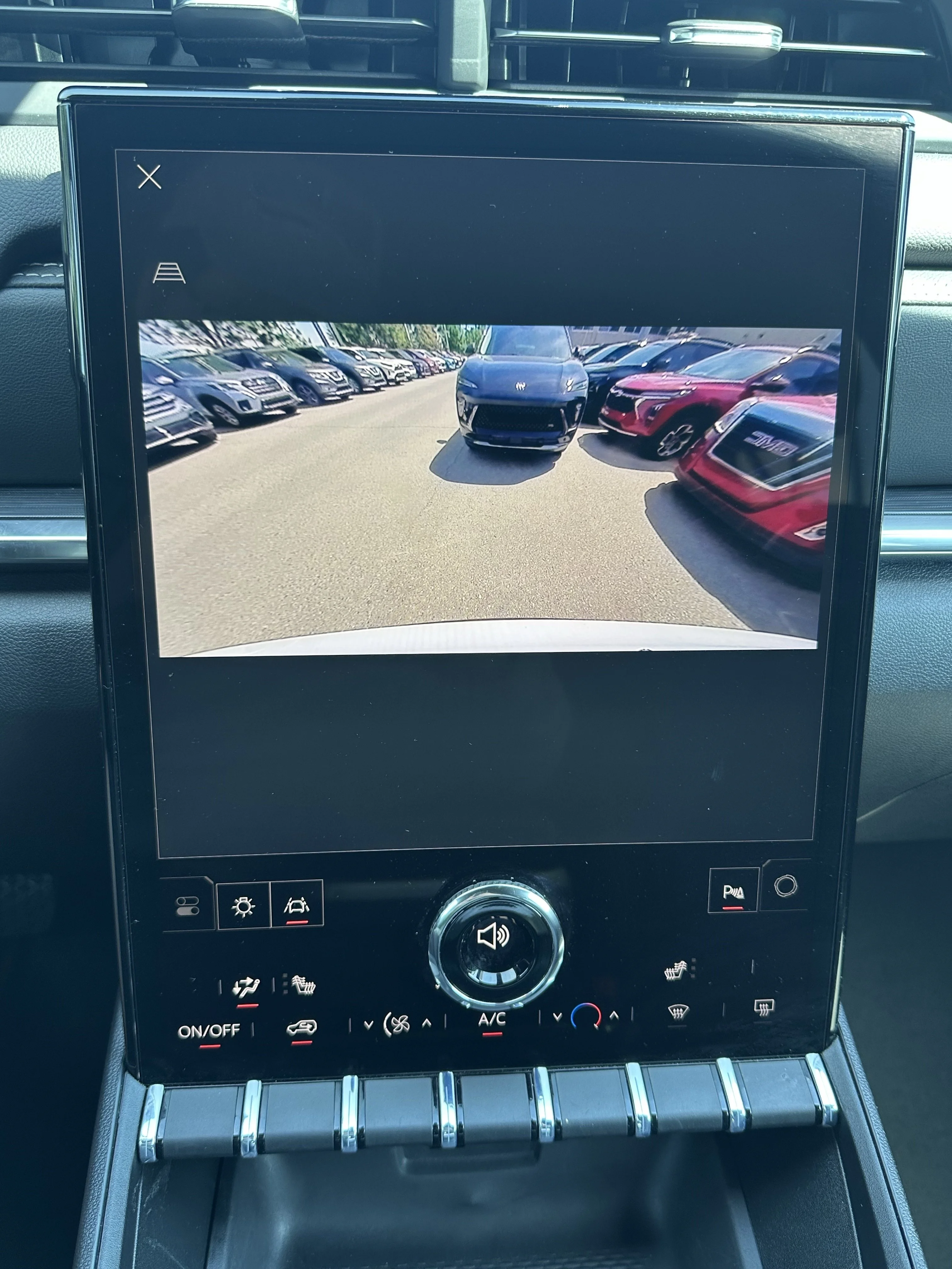 Certified Used 2026  GMC AWD Elevation image 15