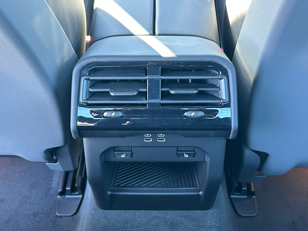 New 2027 Dark Graphite Metallic BMW eDrive40 image 29