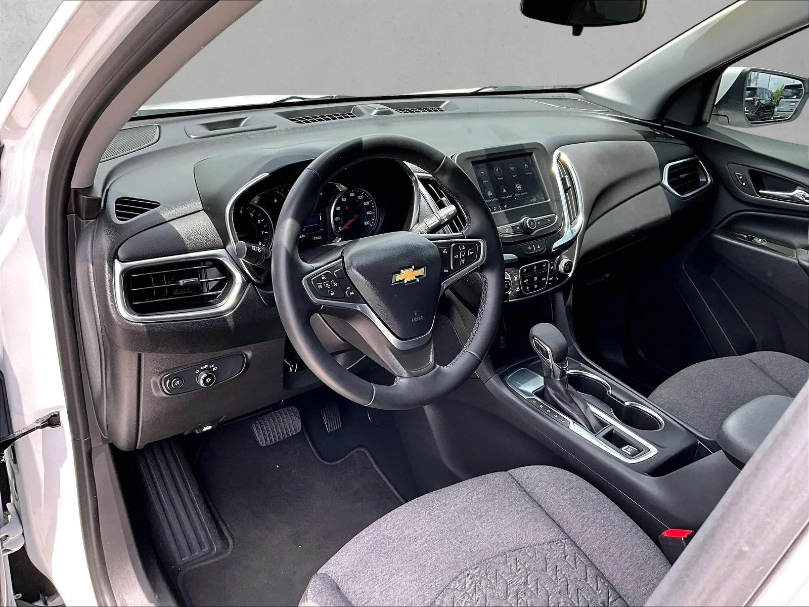 Used 2023 Summit White Chevrolet LT image 14