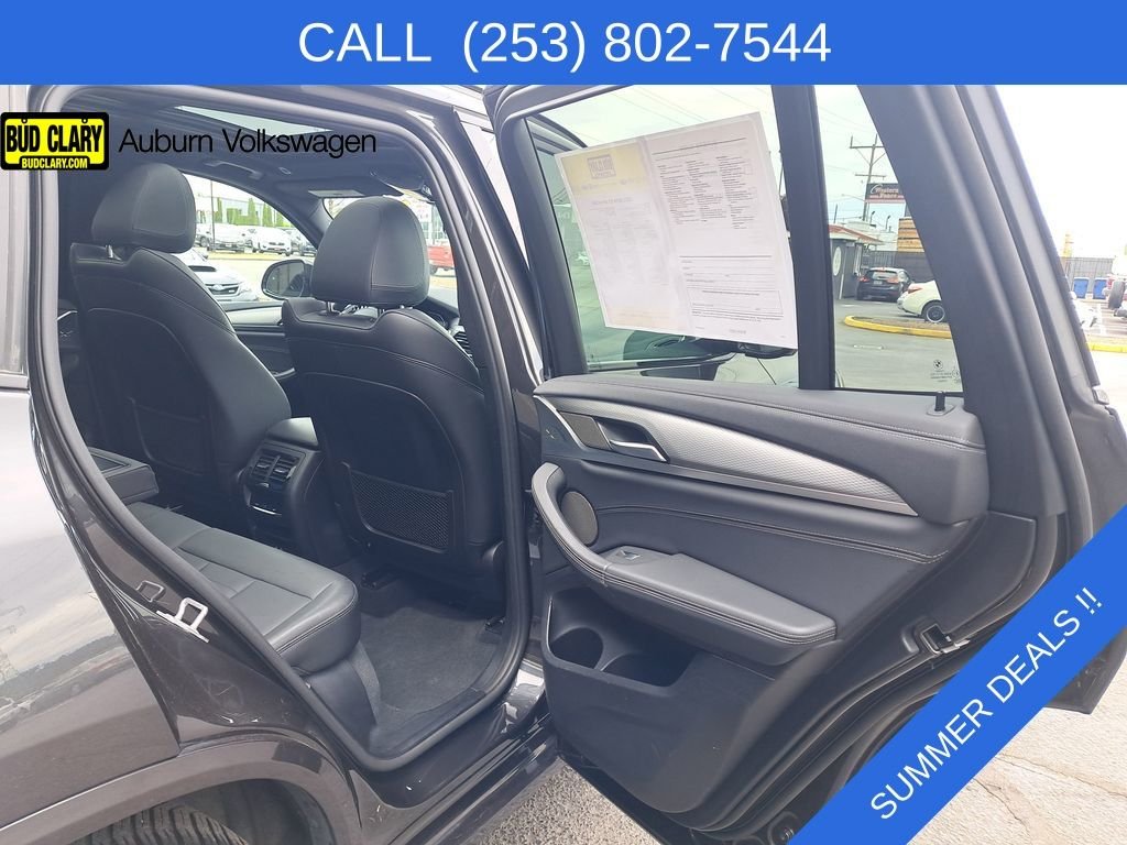 Used 2021 Gray BMW xDrive30e image 22