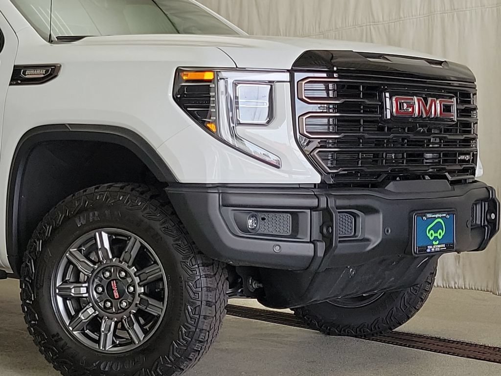 2026 GMC Sierra 1500 AT4X - Photo 6