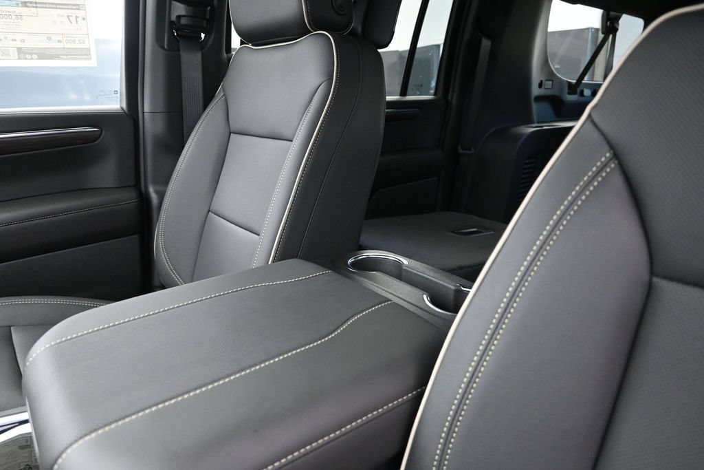 2026 Chevrolet Suburban Premier - Photo 14