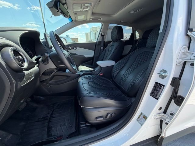 Used 2023 White Hyundai SEL image 10