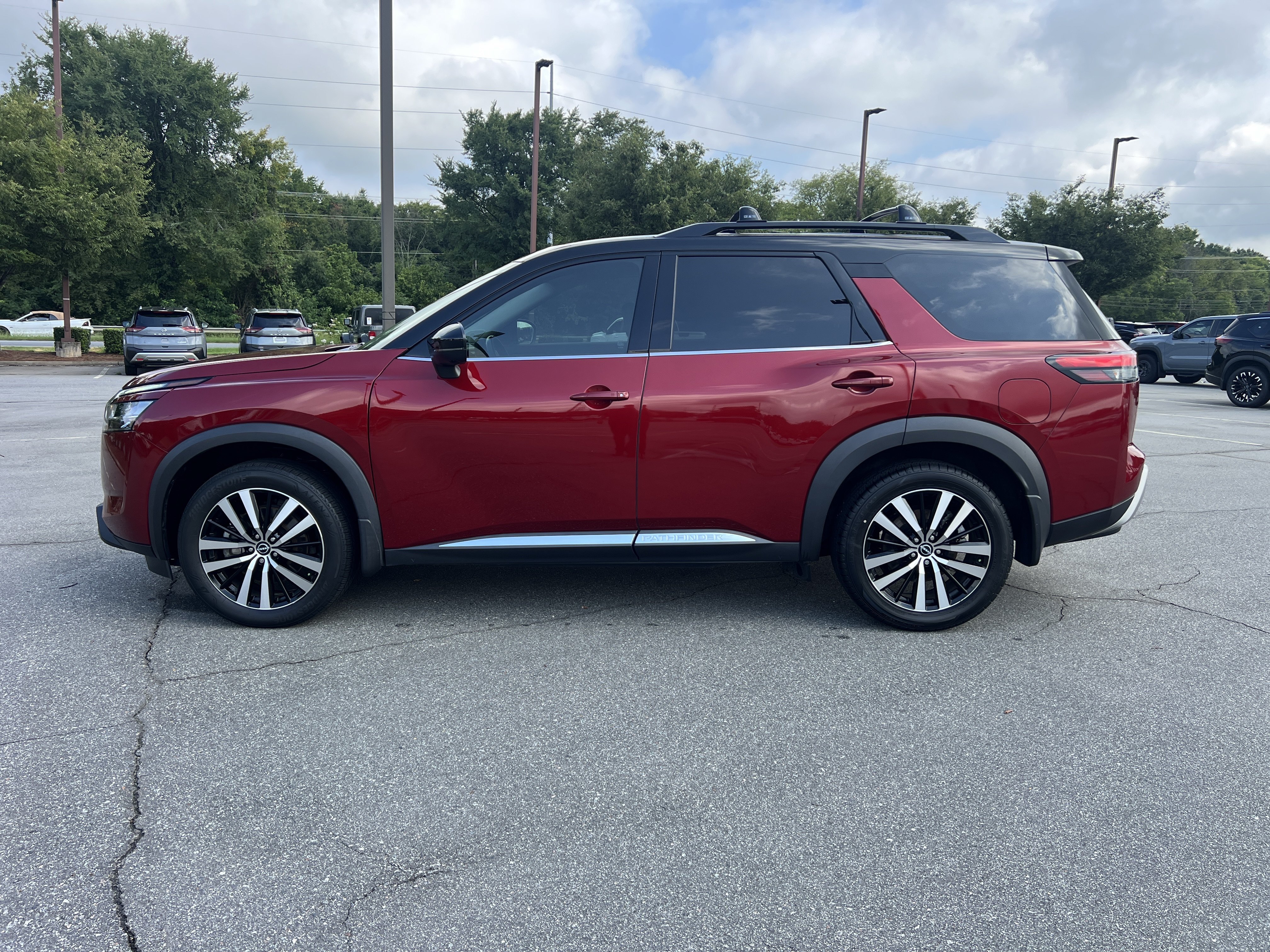 Certified Used 2023 Scarlet Ember Tintcoat/Super Black Nissan Platinum image 8