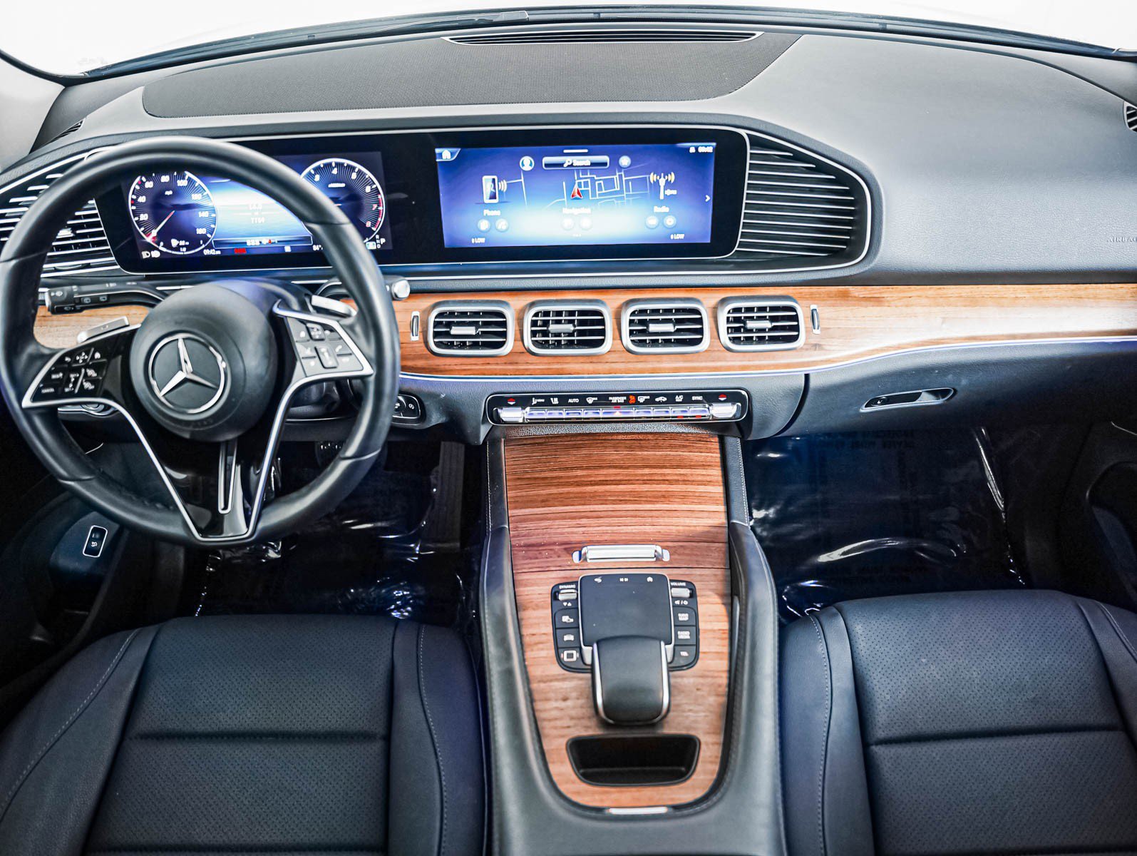 Certified Used 2025 Black Mercedes-Benz GLE 350 image 9