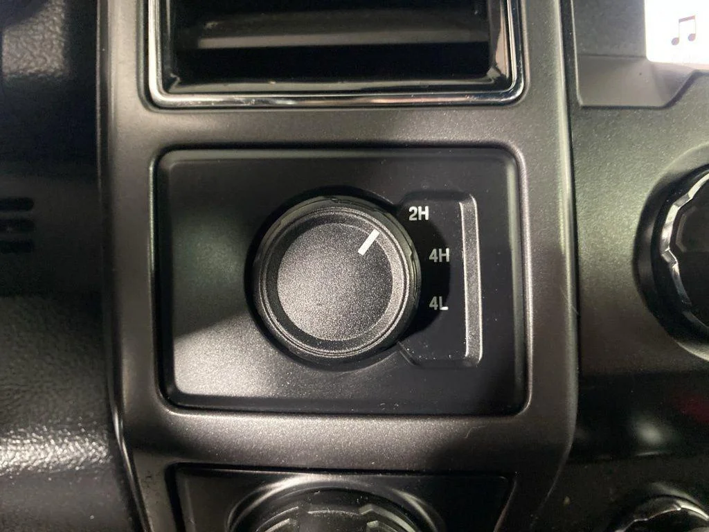 Used 2019 Black Metallic Ford XLT image 20