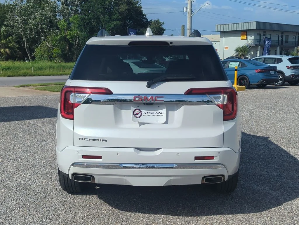 Used 2021 White GMC Denali image 6