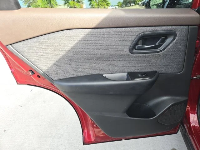 Used 2023 Red Nissan S image 19
