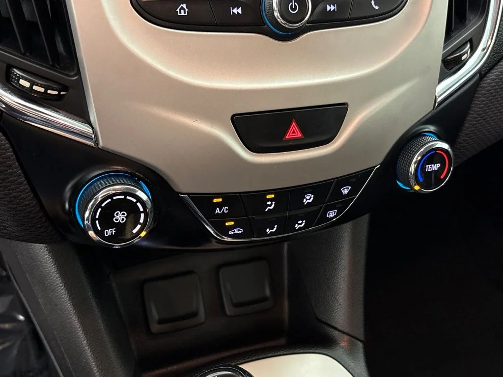 Used 2018 Silver Chevrolet LS image 33
