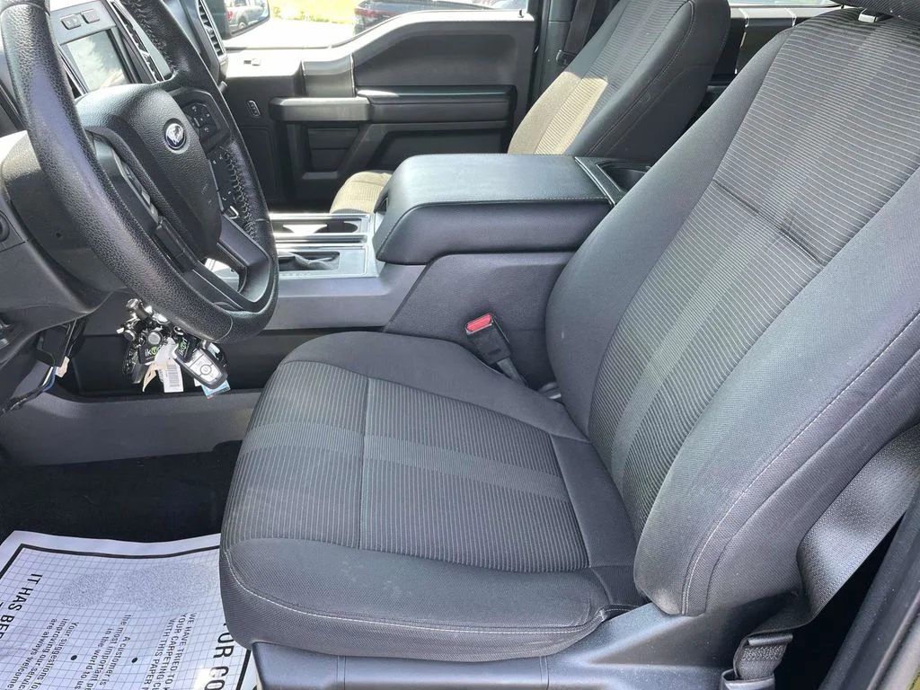 Used 2016 Black Ford XLT image 13