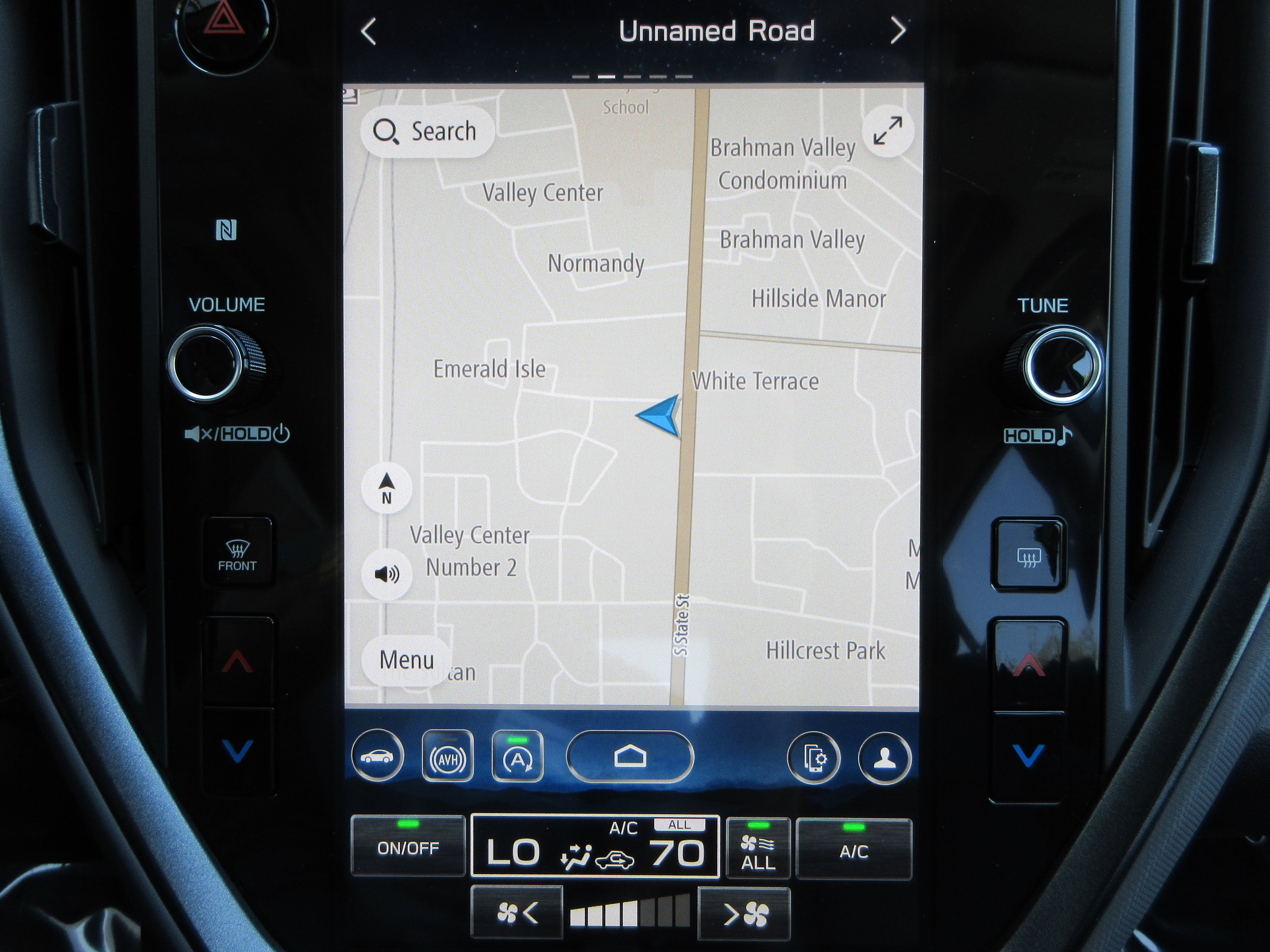 Used 2024 Sapphire Blue Pearl Subaru Limited image 40