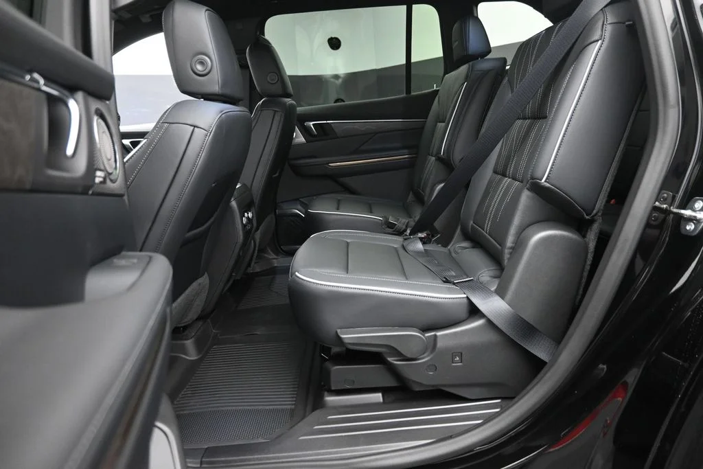 New 2026 Black Buick Avenir image 14