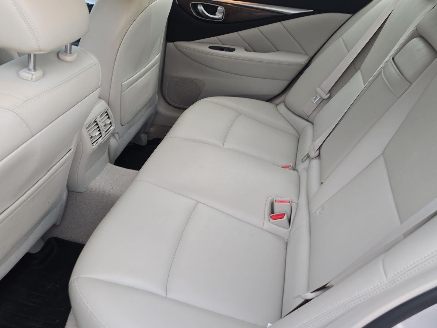 Used 2019 Liquid Platinum INFINITI 3.0t LUXE image 17