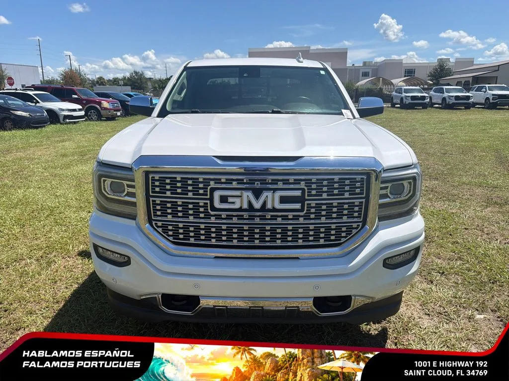 Used 2017 WHITE FROST TRICOAT GMC Denali image 8