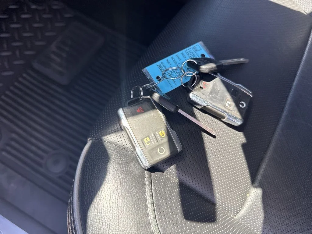 Used 2018 Blue Chevrolet High Country image 9
