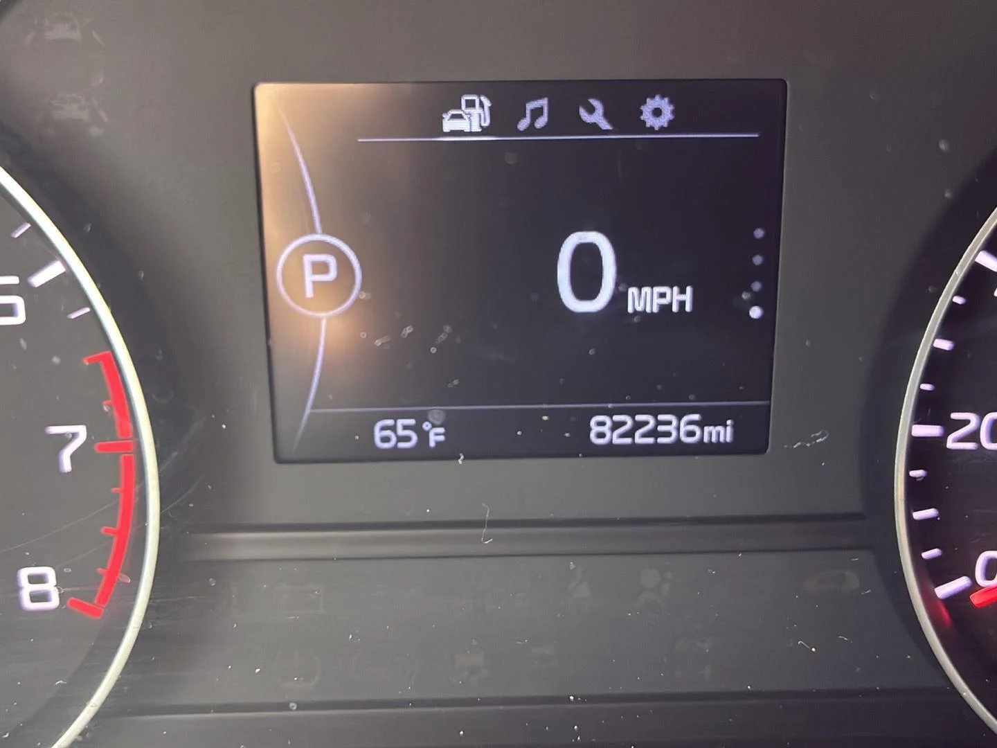 Used 2018 Mineral Silver Kia LX image 28