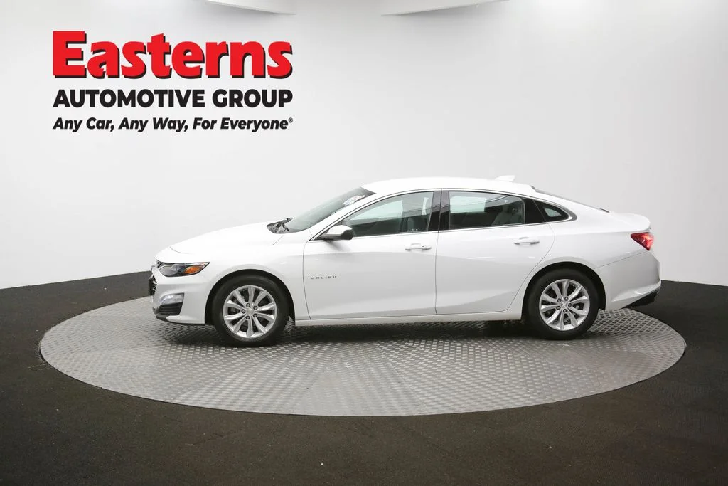 Used 2022 White Chevrolet LT image 56