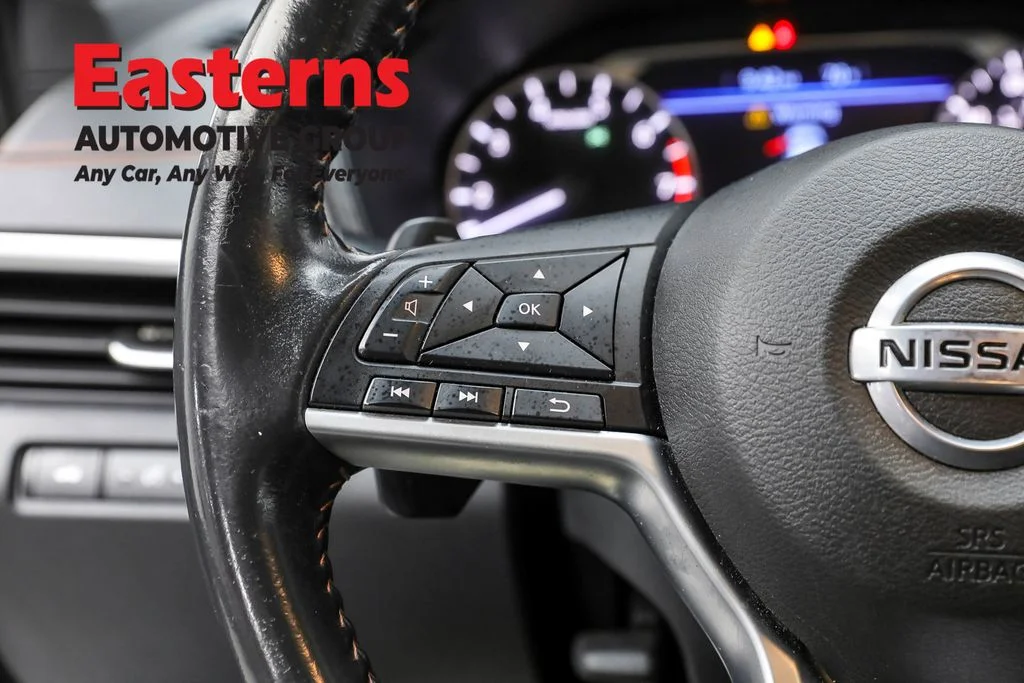 Used 2022 Gray Nissan 2.5 SR image 15